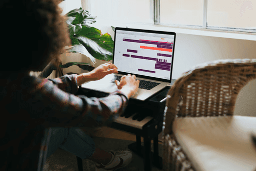 Aurora keeps calendar and logistics work organized